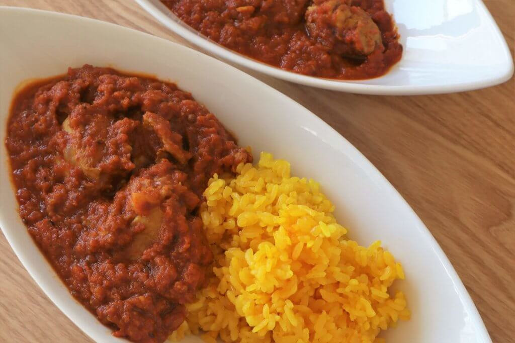 管理栄養士が教える!美肌効果も期待できる無水トマトカレーのレシピ
