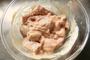 鶏もも肉の下味